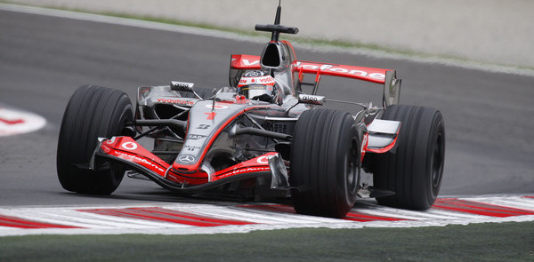 Alonso fastest at rain hit Monza