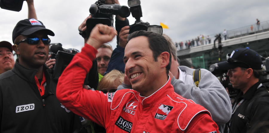 Castroneves races to Indy 500 pole position