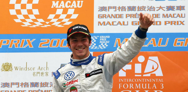 Vernay wins caution plagued Macau qualification race