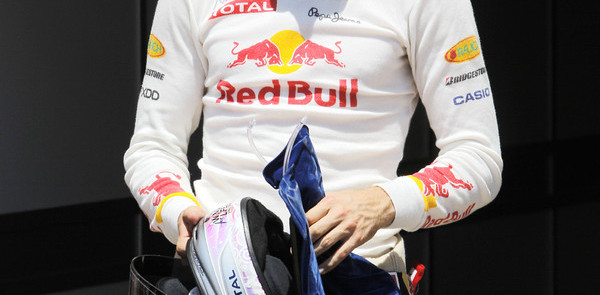 Vettel takes the European GP pole in Valencia