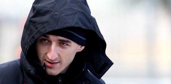 Kubica hospitalized after serious crash