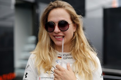 Zwei Monate nach Horrorcrash: Sophia Flörsch wieder voll genesen