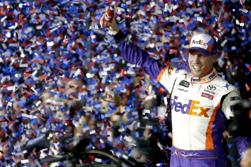 "Das ist für J.D.": Emotionaler Daytona-Sieg für Denny Hamlin und Joe Gibbs