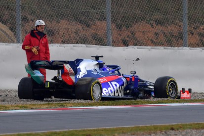 Zu langsam gefahren: Albons kurioser Dreher in der ersten Formel-1-Runde