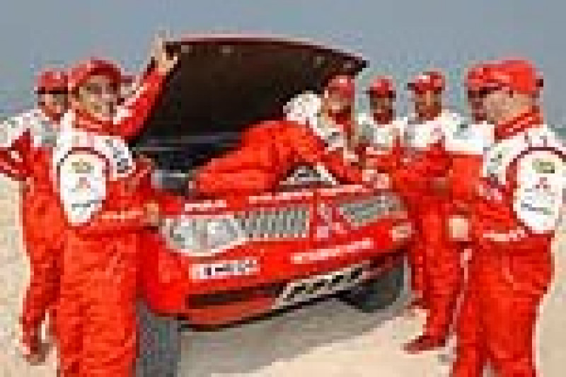 Mitsubishi Motors w sportach motorowych w roku 2004.