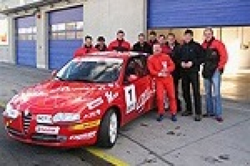 Szwagierczak i Golec w Alfach 147.