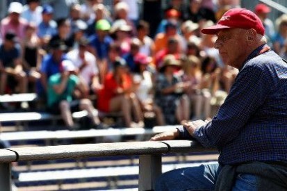 Lauda: Vettel na dobrej drodze do mistrzostwa