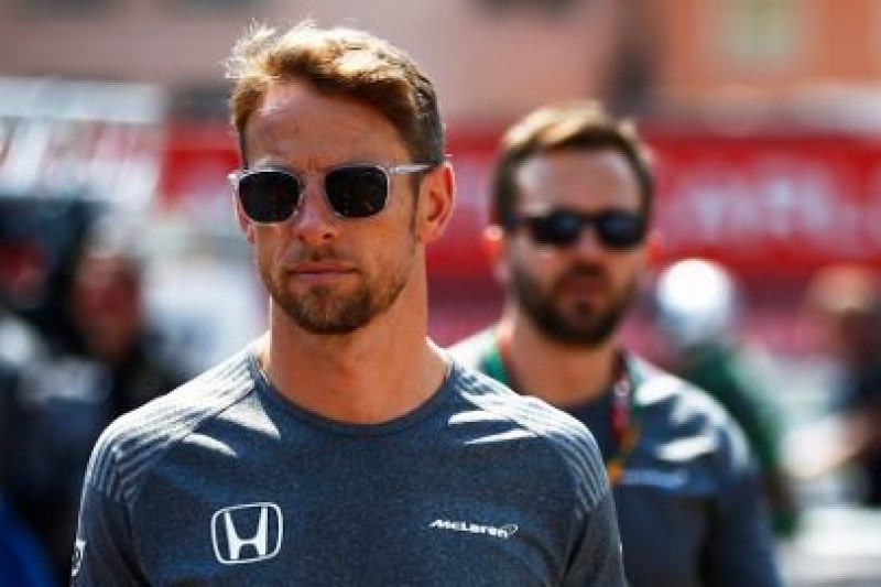 Button w Super GT