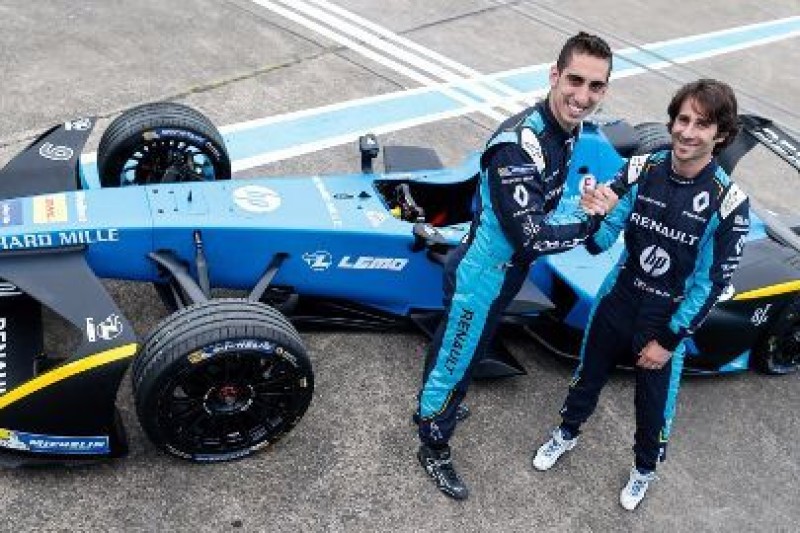 Buemi i Prost zostają