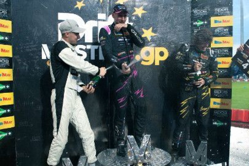 Karkosik wygrywa trzecią rundę Drift Masters