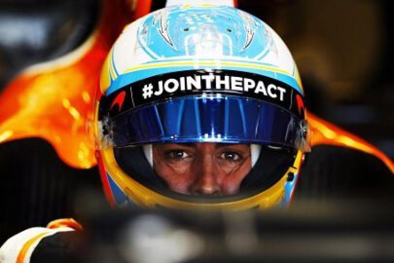Alonso w Mercedesie lub Ferrari?