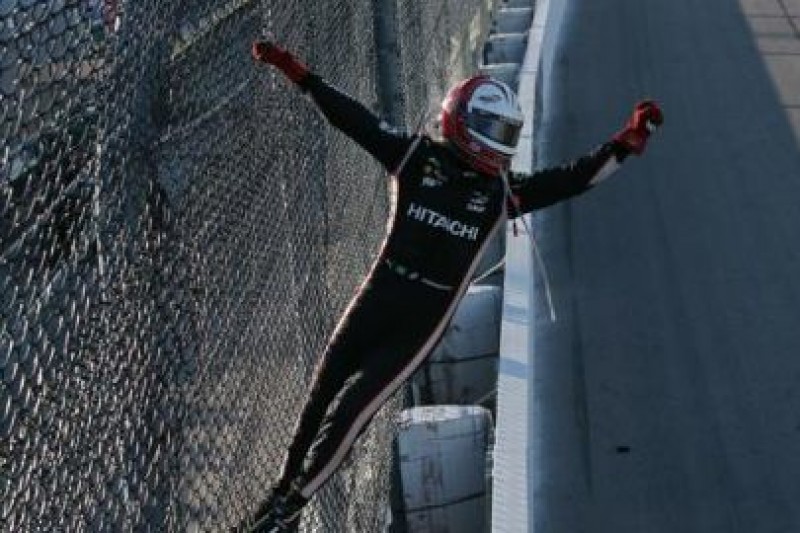 Castroneves po trzech latach