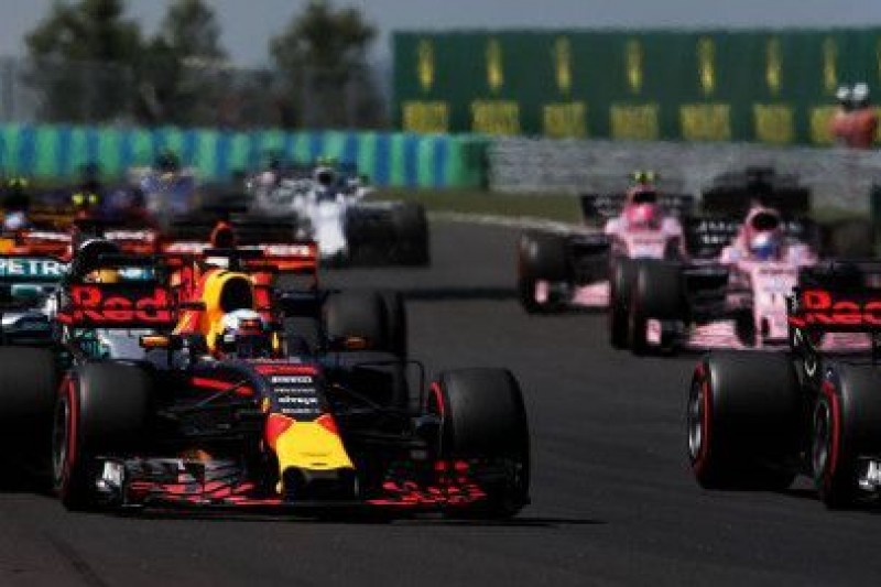 Verstappen przeprosił Ricciardo