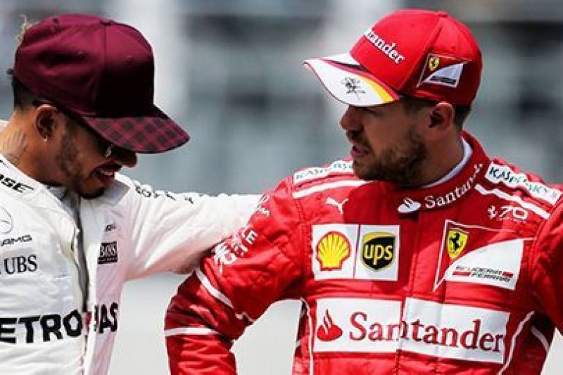 Hamilton nie spodziewa się Vettela w Mercedesie