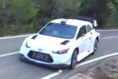 Neuville rozpoczął testy