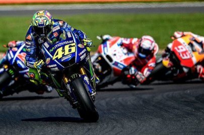 Rossi rozpoczął rehabilitację