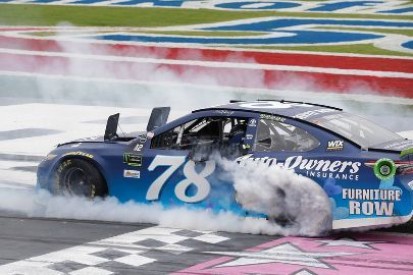 Truex w Round of 8