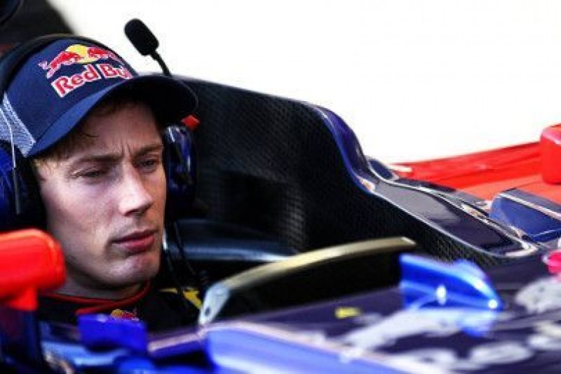 Hartley zaczyna od kary