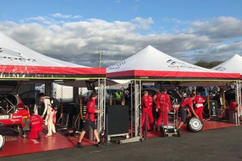 Meeke pokazuje tempo