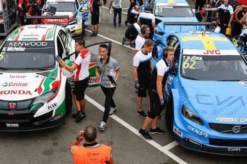 Volvo i Honda z maksymalnym balastem