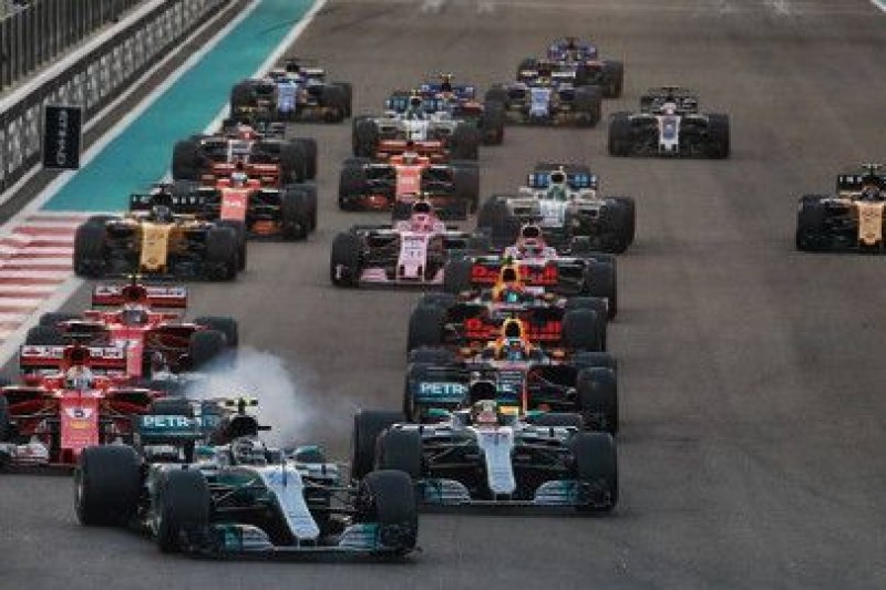 Trudne wyprzedzanie na Yas Marina