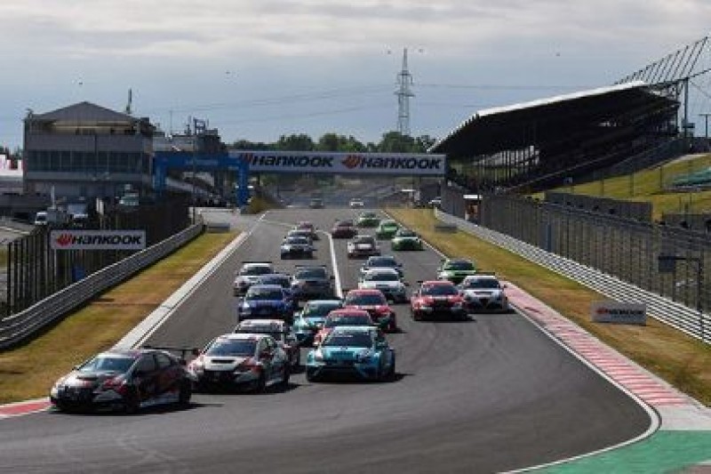 Dziesięć rund WTCR