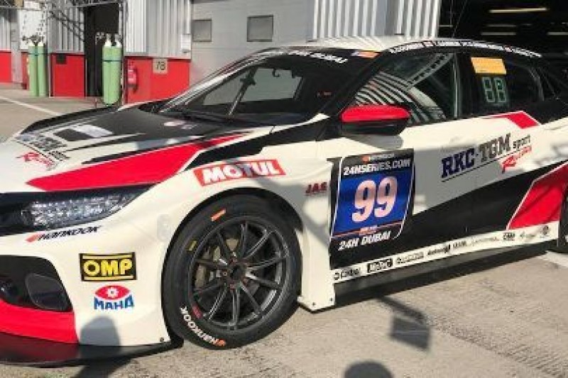 Nowy Civic TCR w Dubaju
