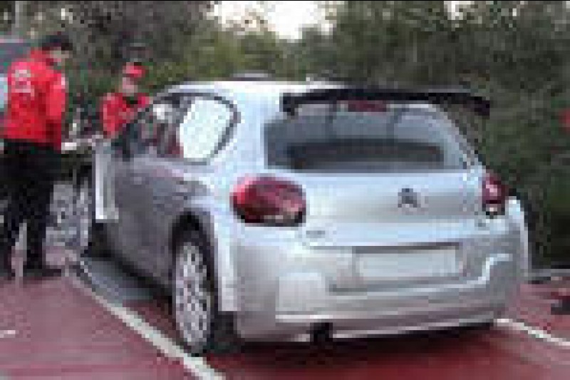 Citroën na dwóch frontach