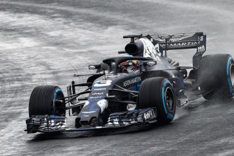 RB14 w deszczu