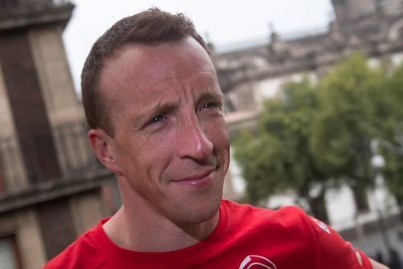 Meeke najszybszy na testowym