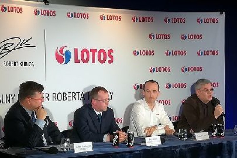 Kubica podpisał umowę z Lotosem