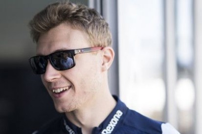 Sirotkin w obronie Kubicy