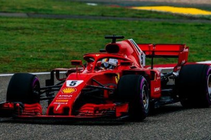 Vettel o 0,087 sekundy