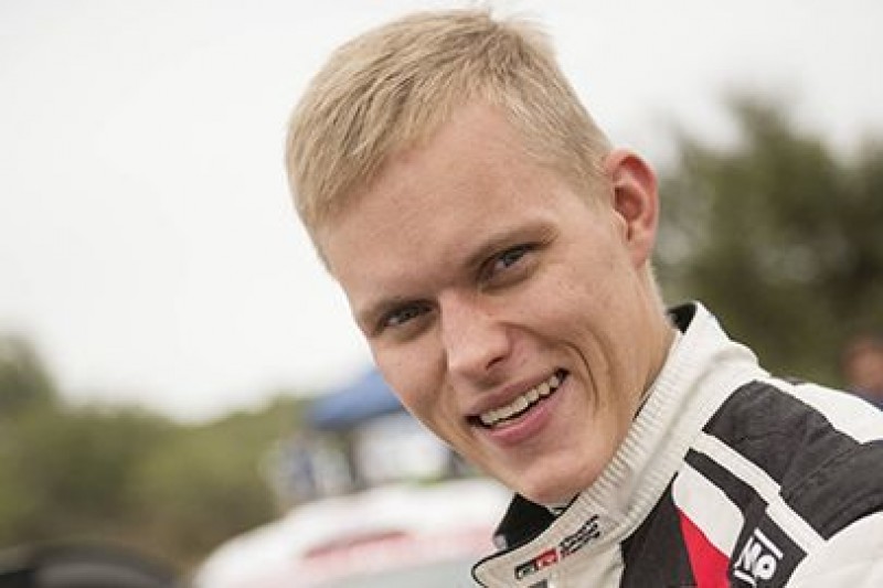 Tanak przed Mikkelsenem