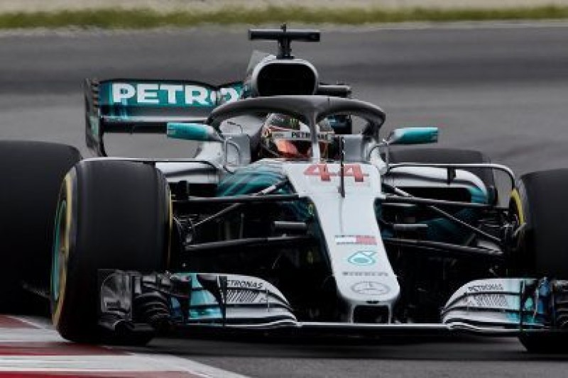 Hamilton bliżej lidera