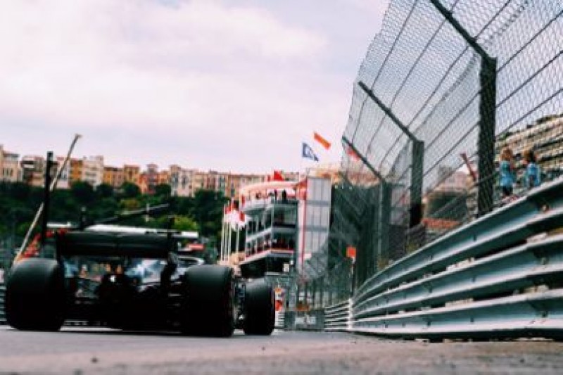 Hamilton: Jechaliśmy okrążenie za okrążeniem
