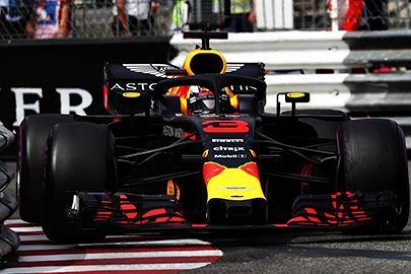 Red Bull Racing nadal zwleka