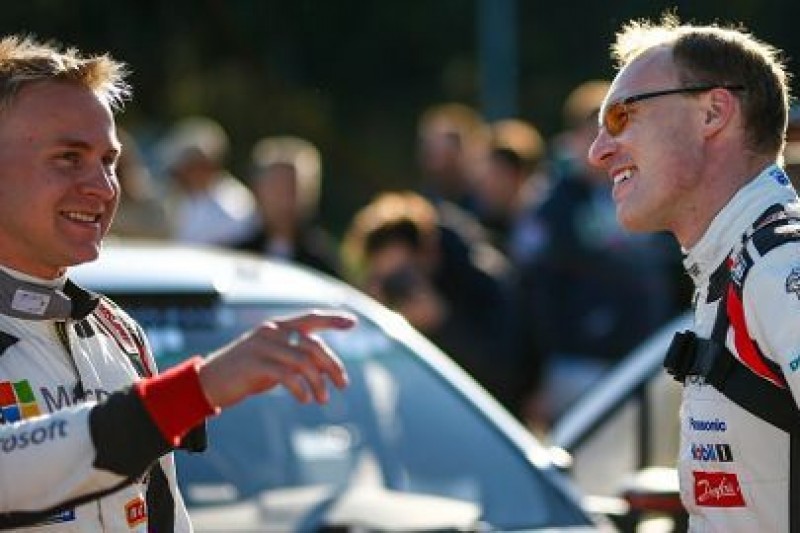 Latvala pierwszy, trzy Toyoty w czwórce