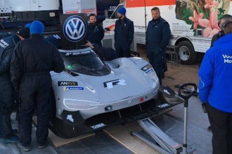 Volkswagen przed Wolfem