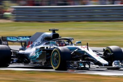Hamilton pokonał Ferrari