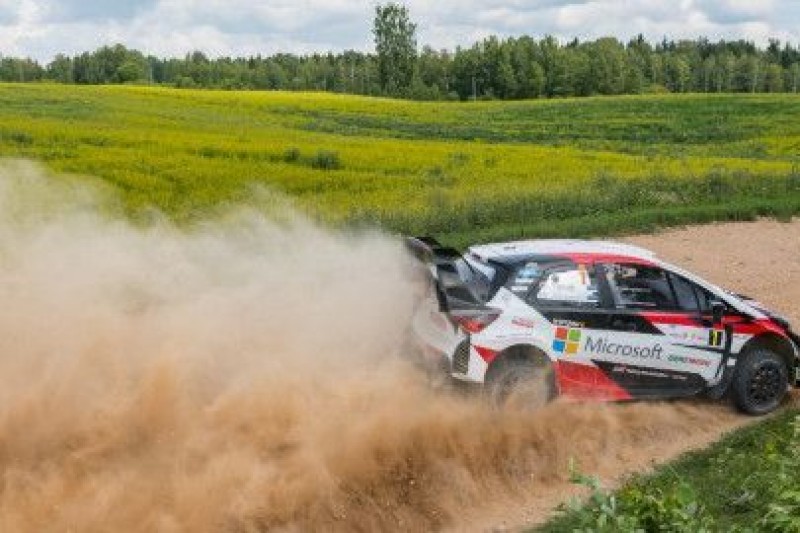 Tänak czyści drogę
