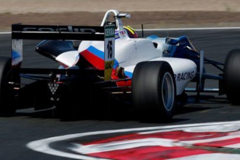 Ze wsparciem SMP Racing