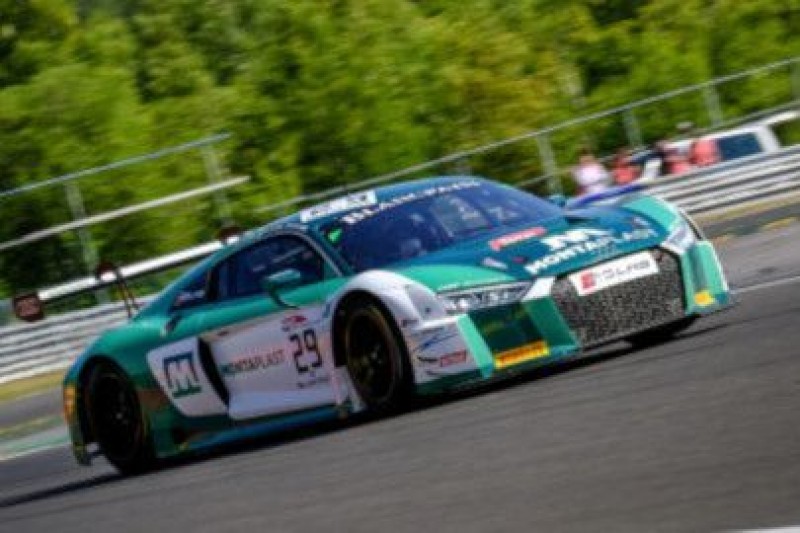 Audi na czele
