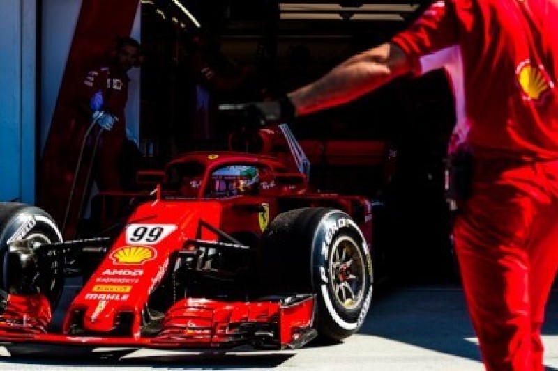 Ferrari na czele testów