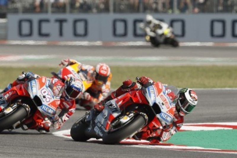 Lorenzo obwinia opony