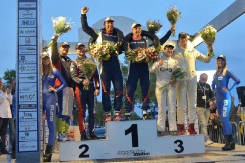Podium z Melissą