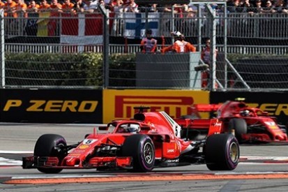 Vettel broni decyzji Mercedesa
