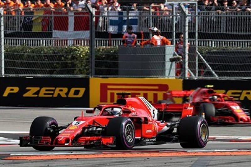 Vettel broni decyzji Mercedesa