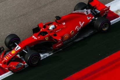 Zmiana oklejenia samochodów Ferrari