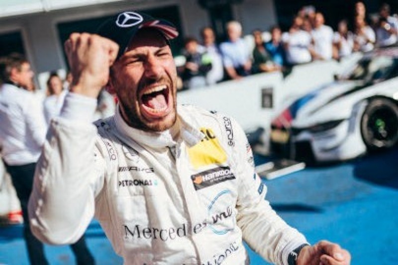 Rast wygrał, Paffett mistrzem
